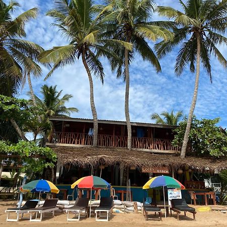 Lucky Sea Beach Hotel Тангалле Екстер'єр фото