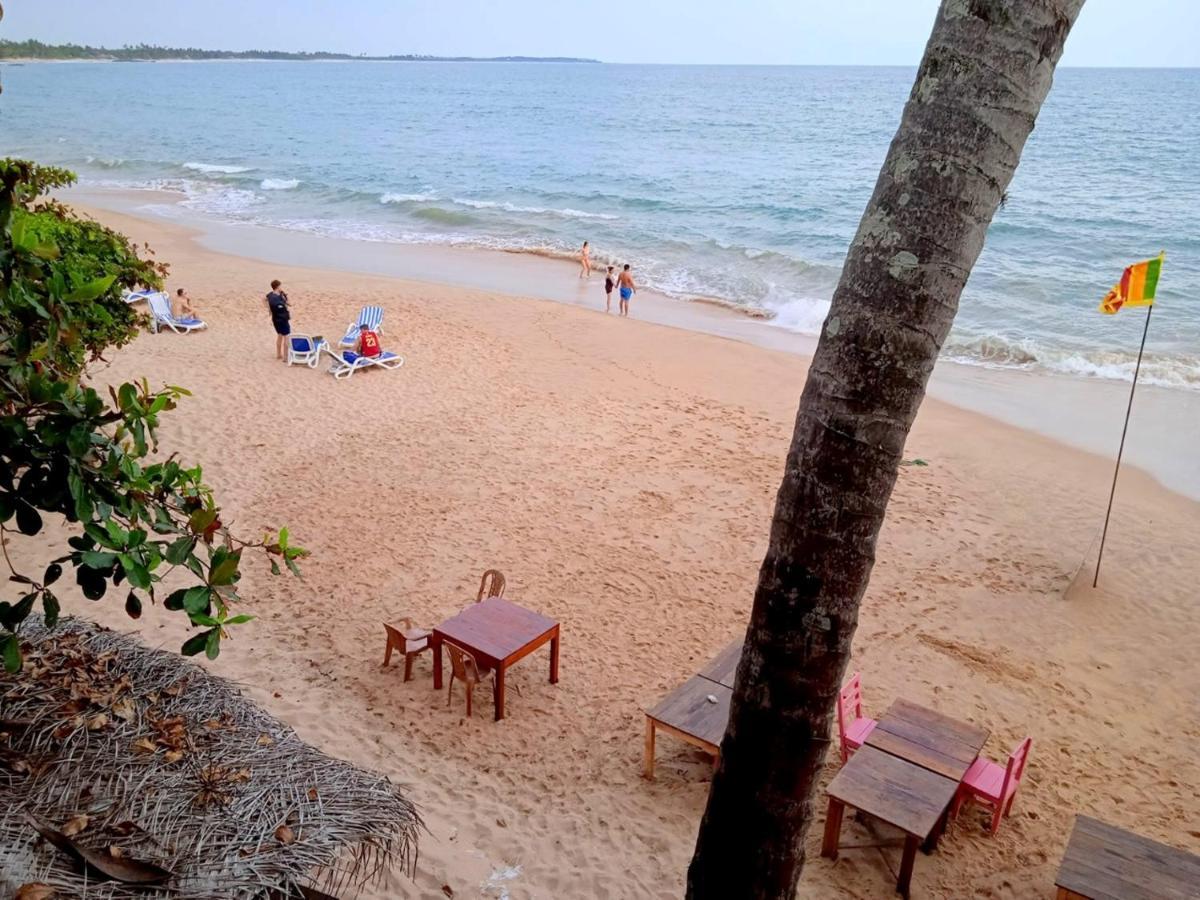 Lucky Sea Beach Hotel Тангалле Екстер'єр фото